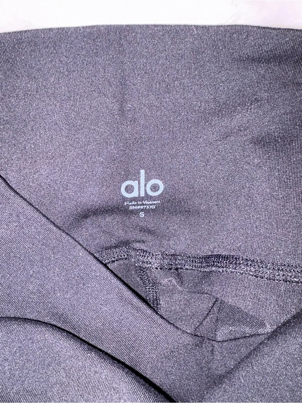 Women’s small “alo” Black Performance Leggings
